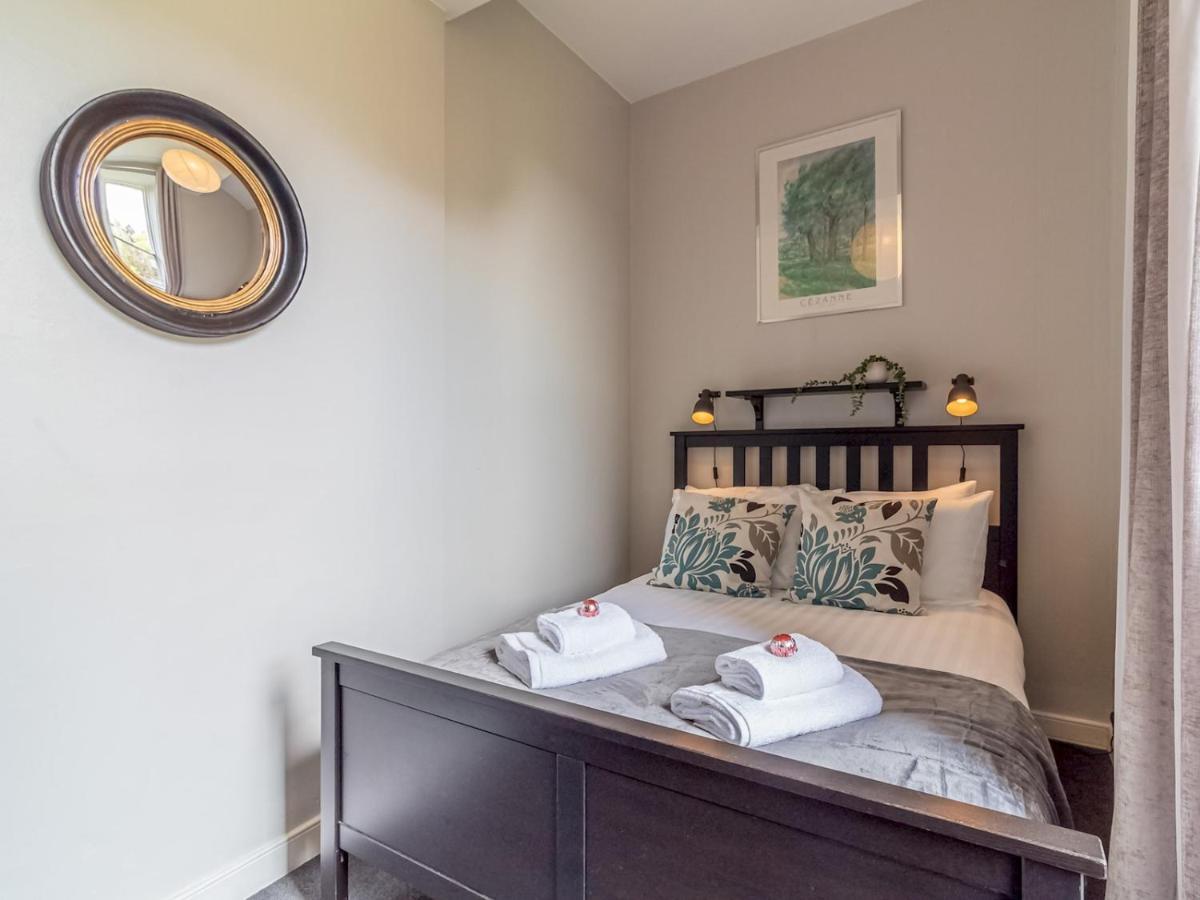 Pass The Keys Spacious And Homely Flat On The Royal Mile เอดินบะระ ภายนอก รูปภาพ