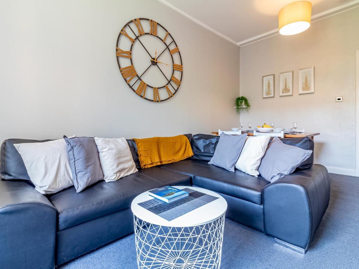 Pass The Keys Spacious And Homely Flat On The Royal Mile เอดินบะระ ภายนอก รูปภาพ