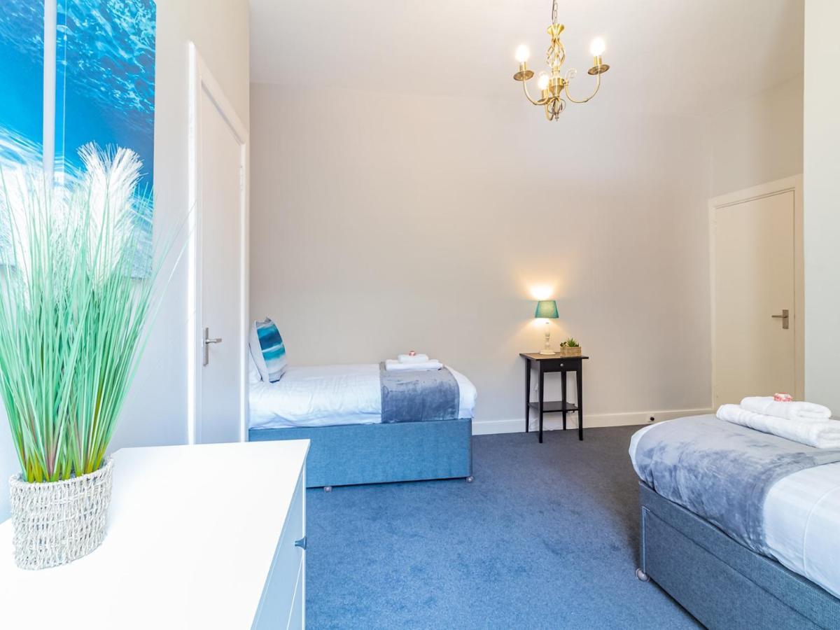 Pass The Keys Spacious And Homely Flat On The Royal Mile เอดินบะระ ภายนอก รูปภาพ