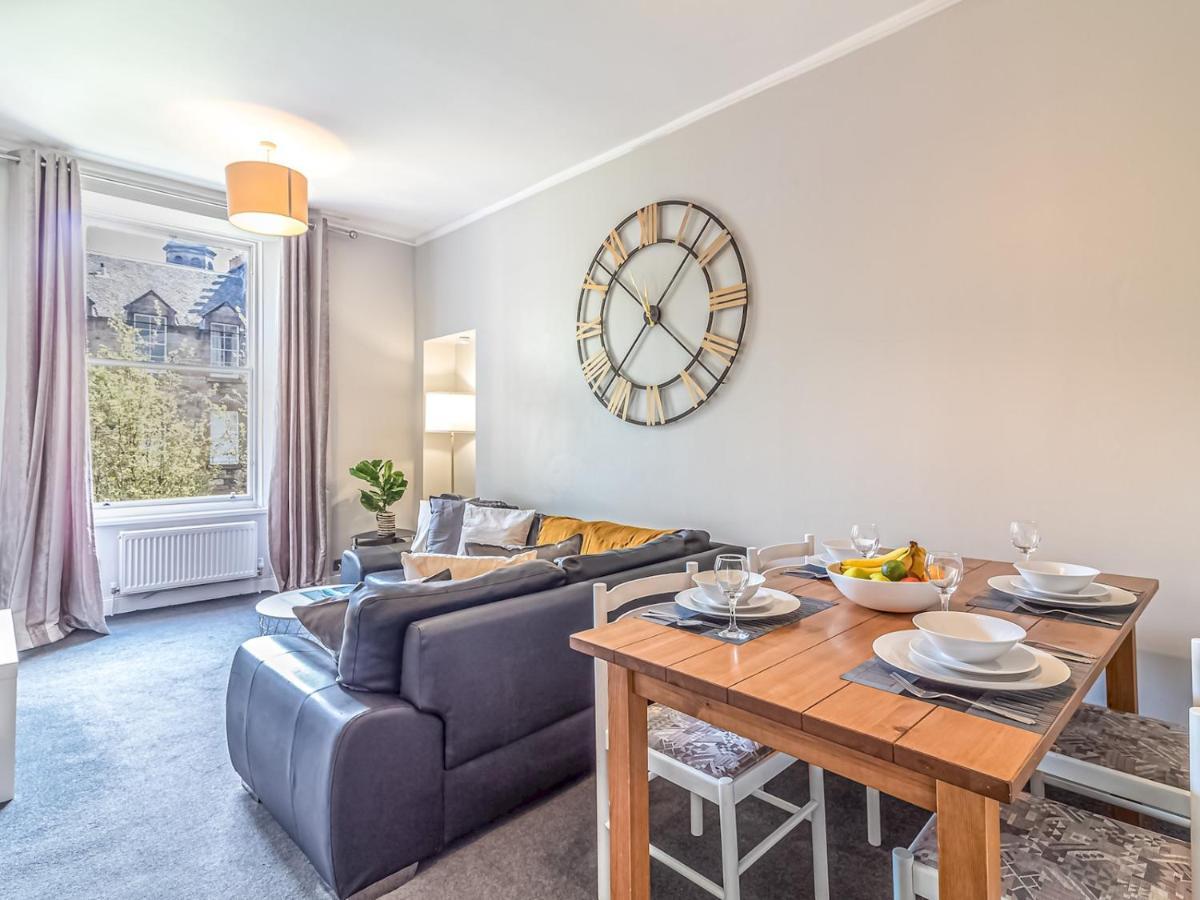 Pass The Keys Spacious And Homely Flat On The Royal Mile เอดินบะระ ภายนอก รูปภาพ