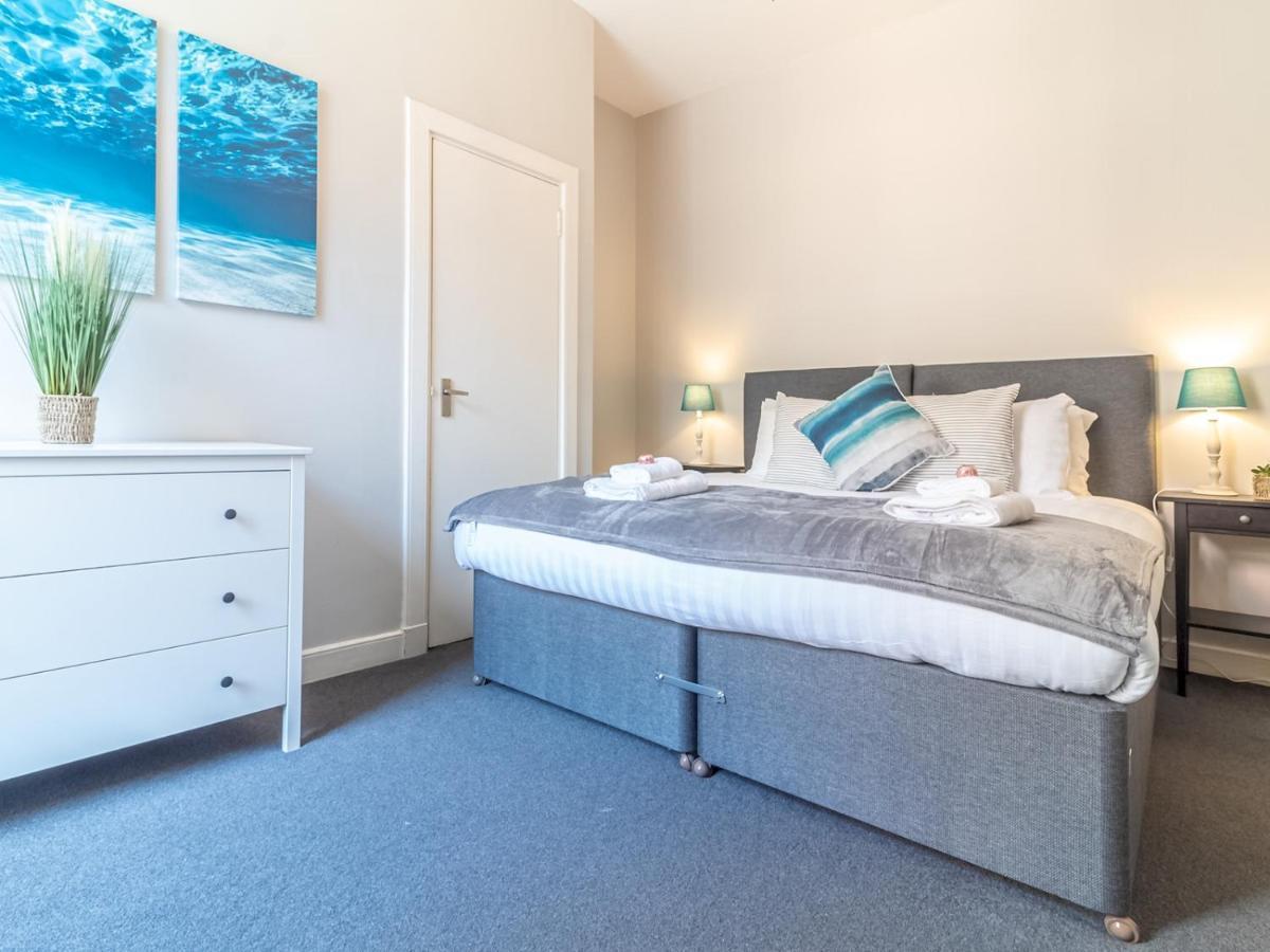 Pass The Keys Spacious And Homely Flat On The Royal Mile เอดินบะระ ภายนอก รูปภาพ
