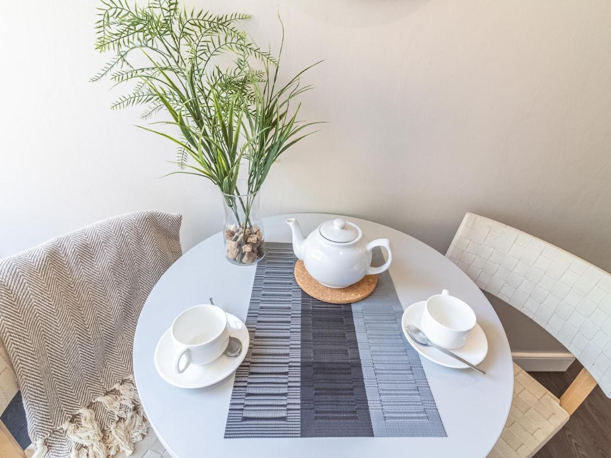 Pass The Keys Spacious And Homely Flat On The Royal Mile เอดินบะระ ภายนอก รูปภาพ
