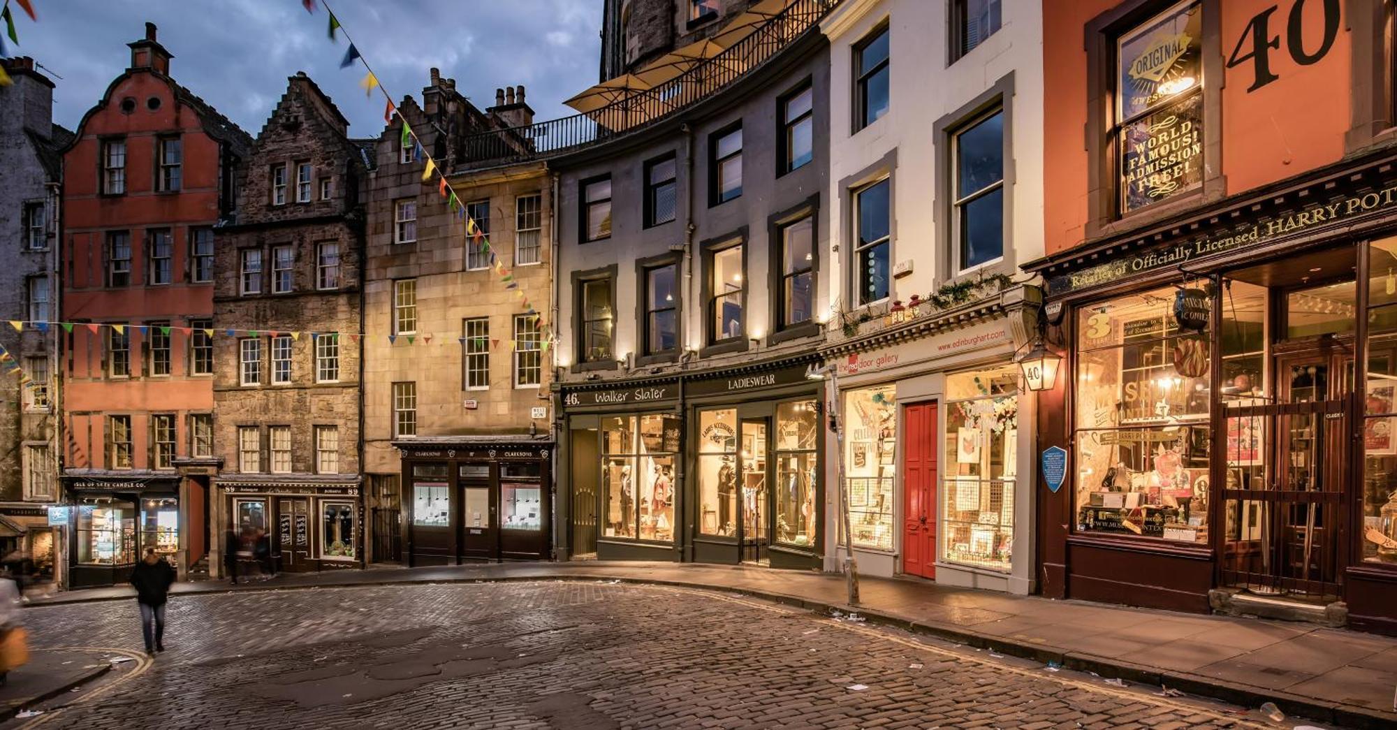 Pass The Keys Spacious And Homely Flat On The Royal Mile เอดินบะระ ภายนอก รูปภาพ